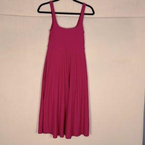 Beyond Yoga Featherweight At the Ready square neck dress, size XS